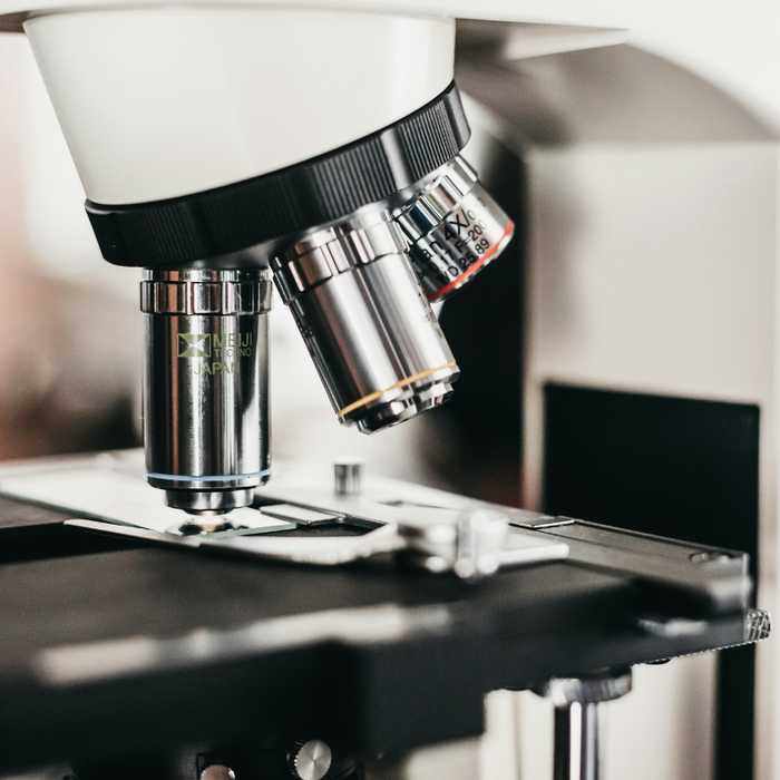 Microscope Buying Guide: Choosing the Right Model for Your Industry