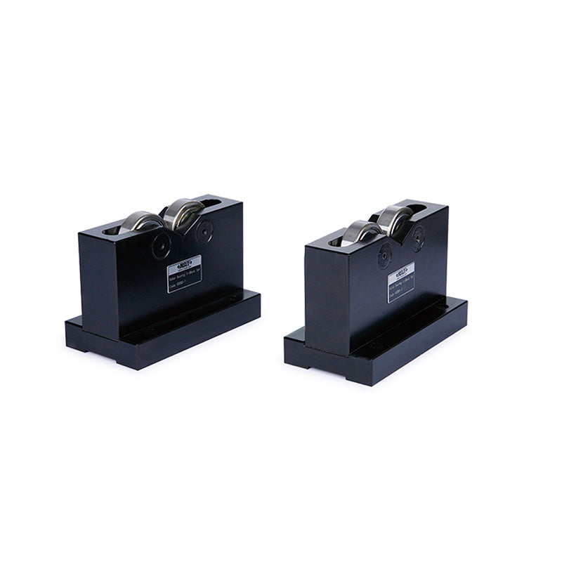 Insize 6888 Roller Bearing V-Block Sets Front/Side View